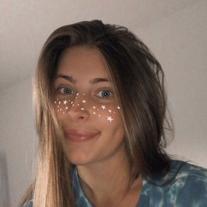 Meet your Posher, Avery